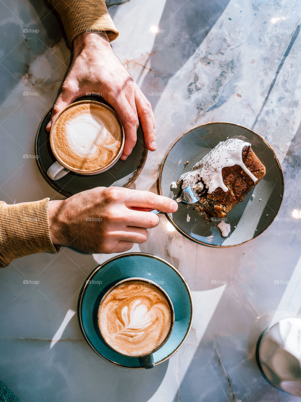 Drinking coffee at the cafe 