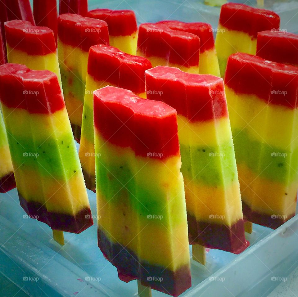 Scrumptious ice lollies 