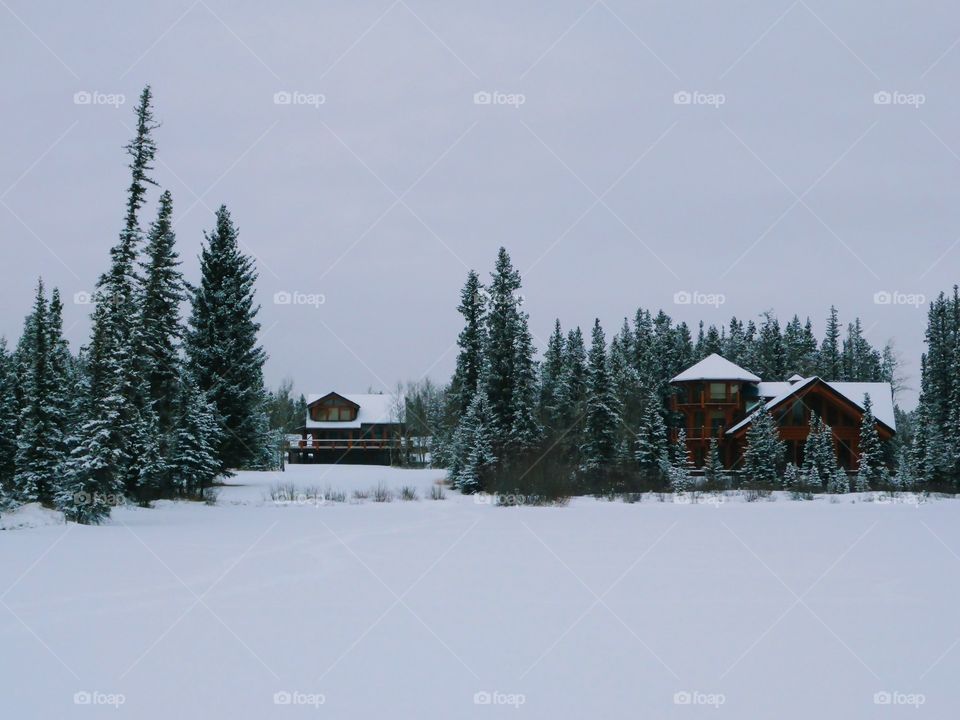 Snow lodges