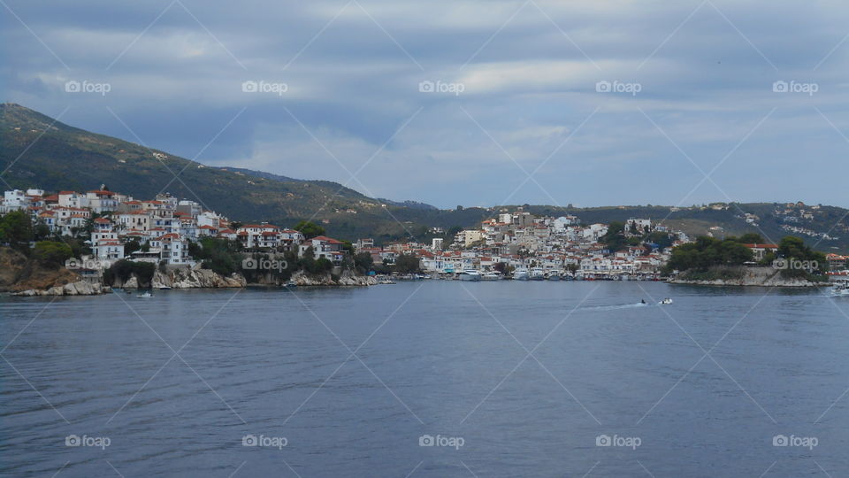 Cloudy sky against sea