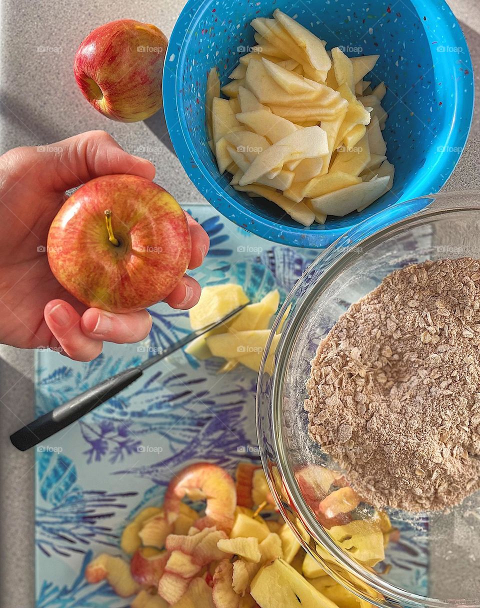 Making Apple Crisp with apples, homemade desserts, delicious desserts made from scratch, making desserts with toddlers, baking at home 