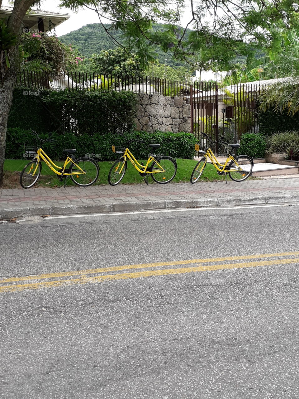 A eficiência das ideias em espalhar bicicletas pela cidade,  para qualquer pessoa poder usar.