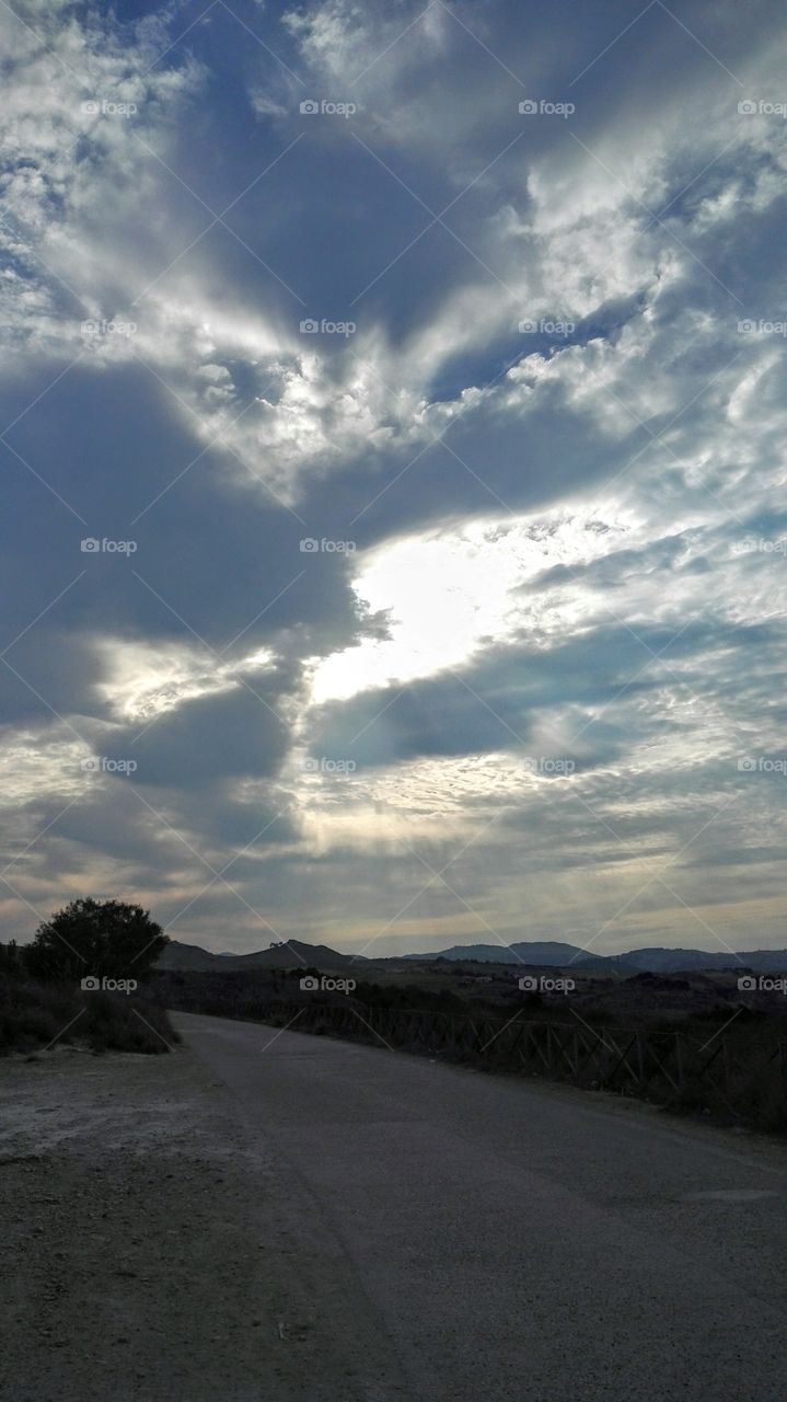 strada e cielo
