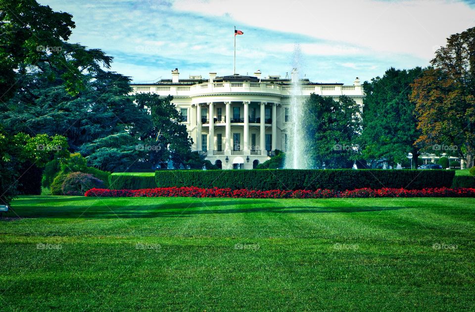 White House HDR. A rare photo of the White House before the security fence. 