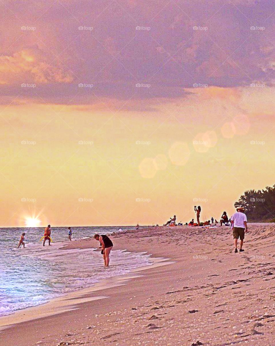Beach colors. Beach in the golden hour
