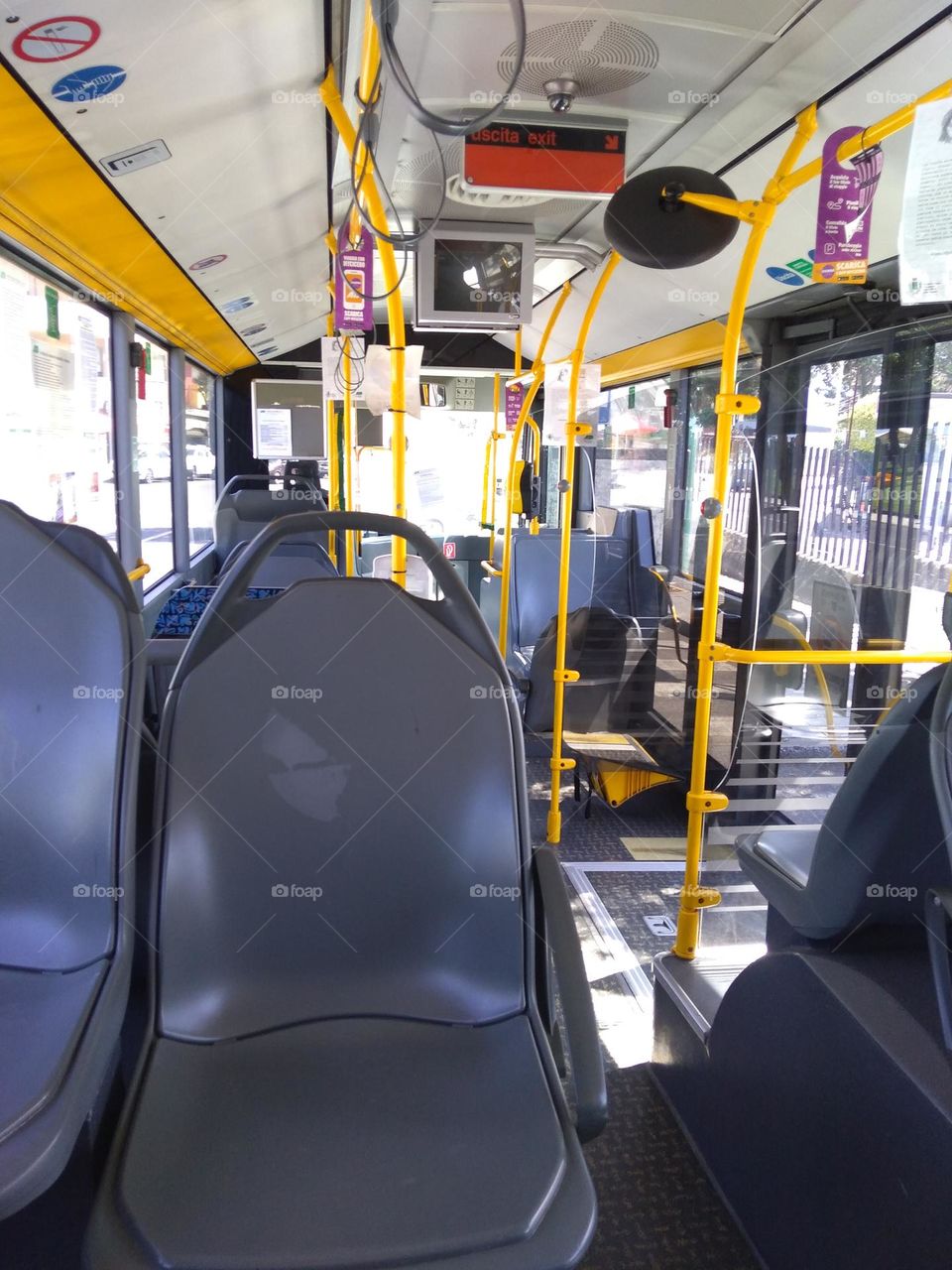 Colors of 2021: Ultimate Gray & Illuminating