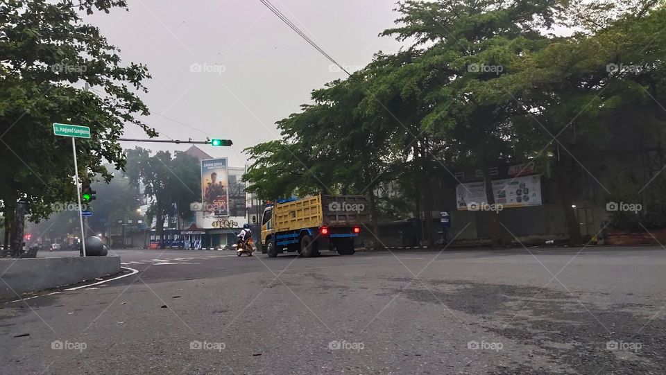 jalan Yos Soedarso 2