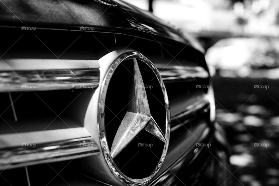 Mercedes benz car sign