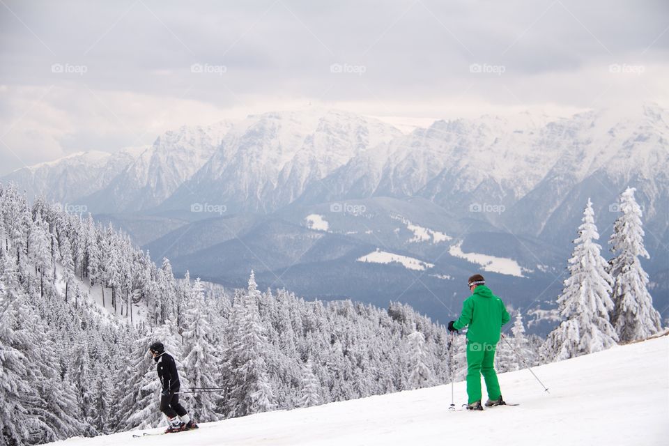 Skiing in peak Postavarul 