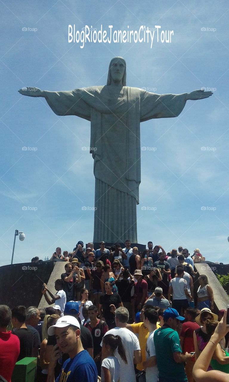 O famoso cartão postal do Rio de Janeiro e de fama internacional. Em 2007 foi escolhido como Sete Novas Maravilhas do Mundo Moderno.