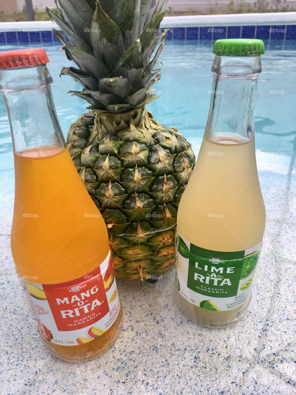 Mang o Rita & Lime a Rita with a pineapple 🍍