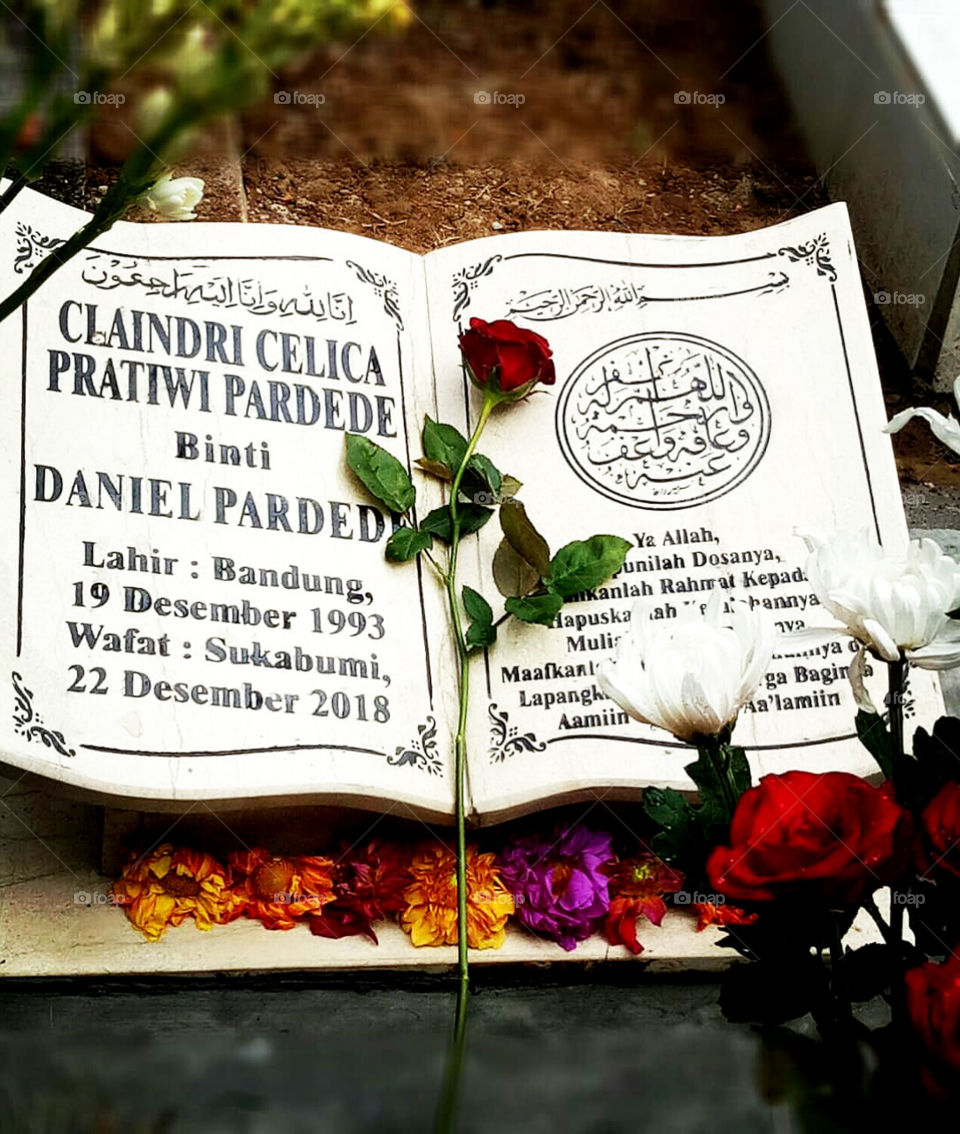 Sometimes I choose to look happy because I do not want to explain why I am sad to them who even can not understand what I feel

❤my only daughter