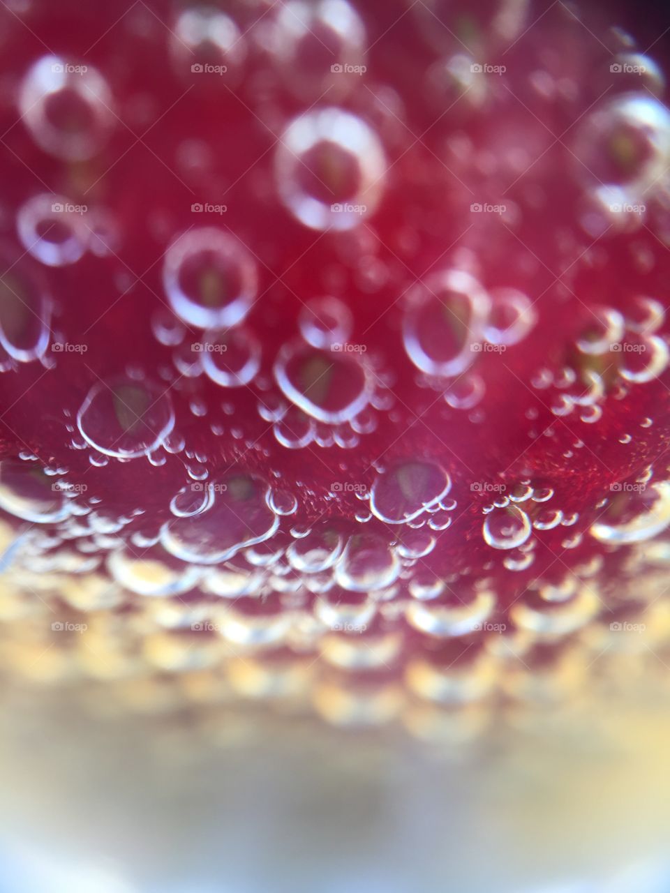 Strawberry bubbles 