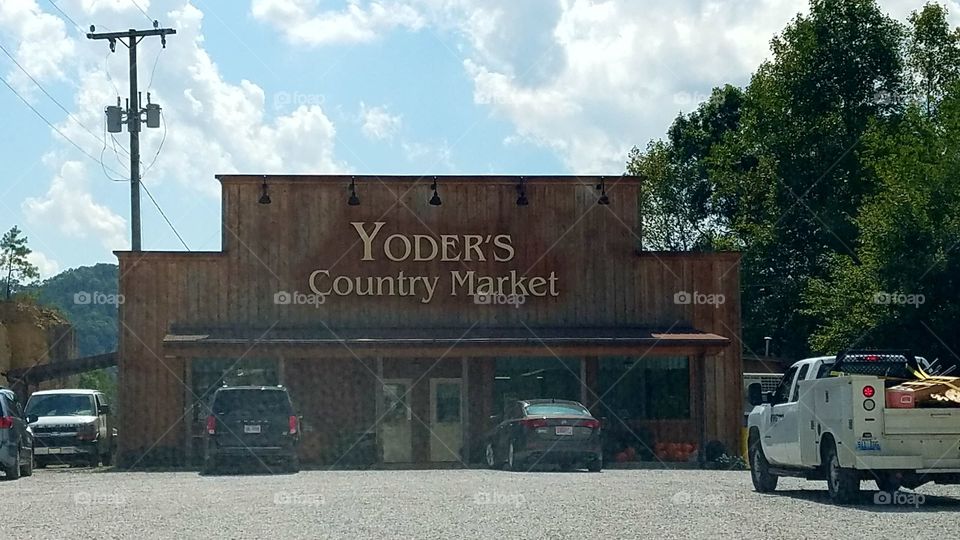 Yoders Store