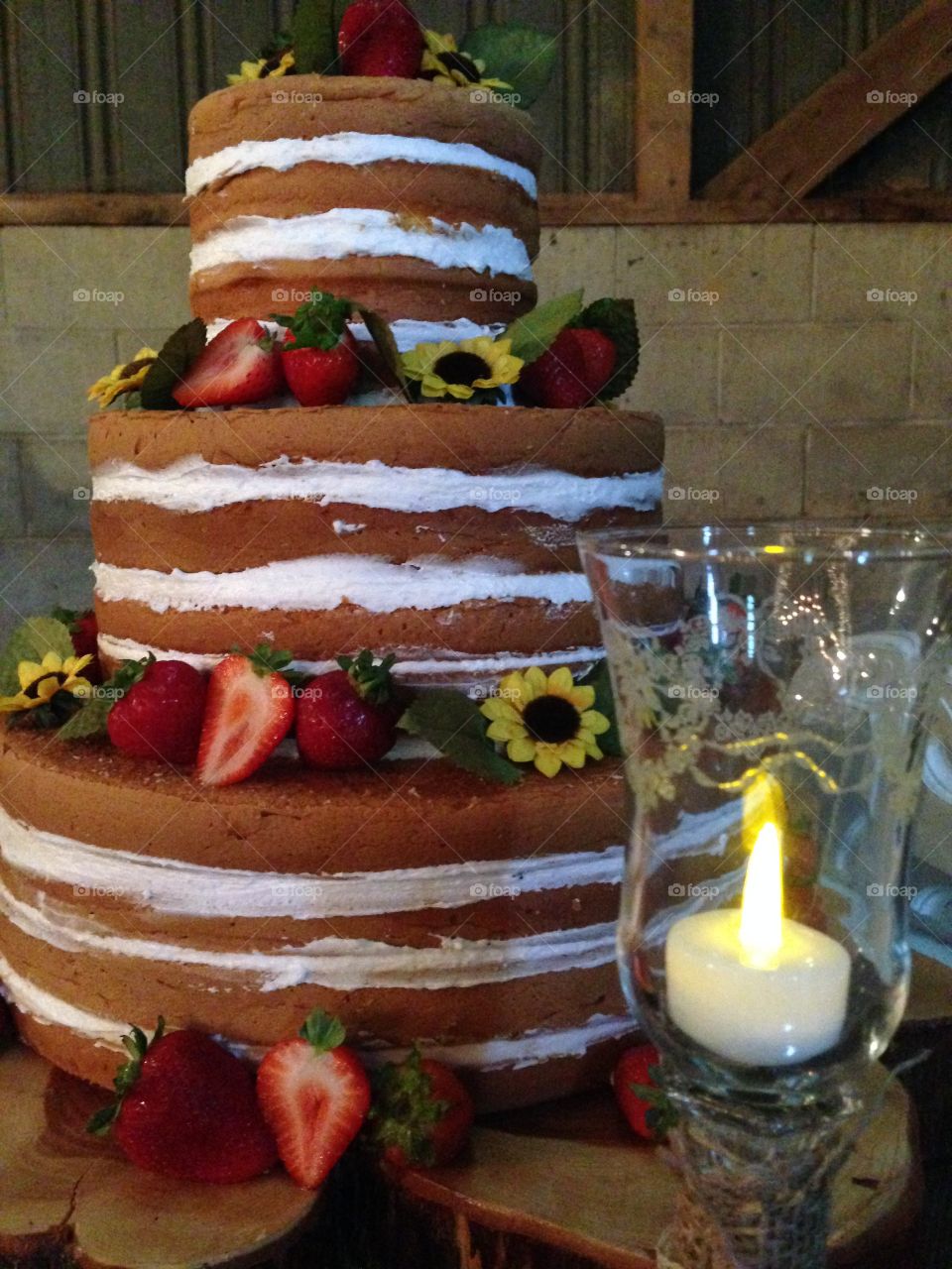 Naked wedding cake