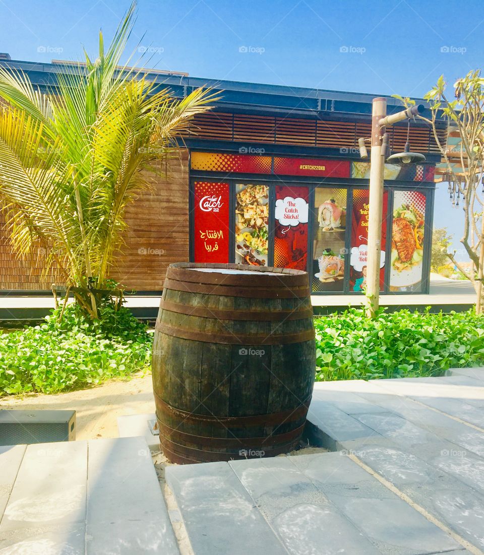 A barrel in color love location