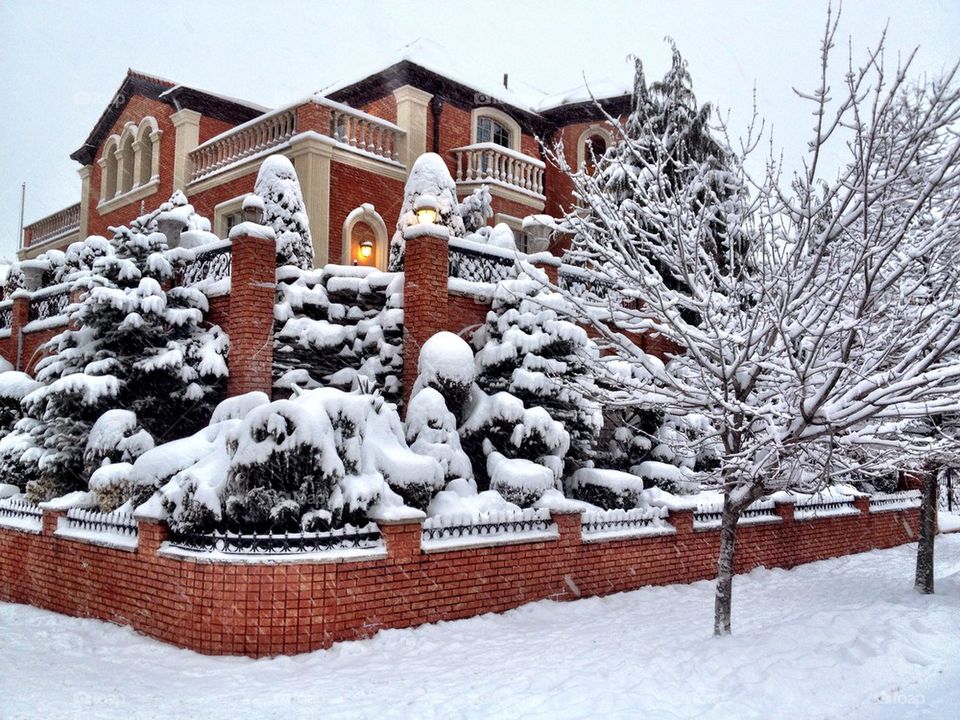 Snow Mansion