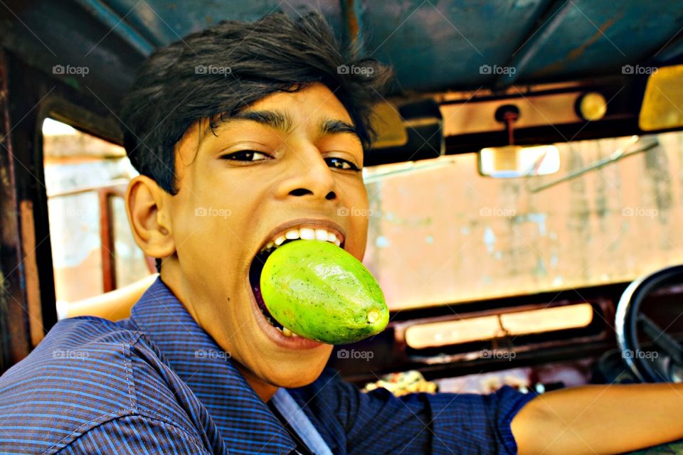 Chewing lemon 🍋