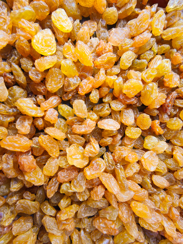 Mix of dried fruits (prunes, raisins, apricots and cranberries)