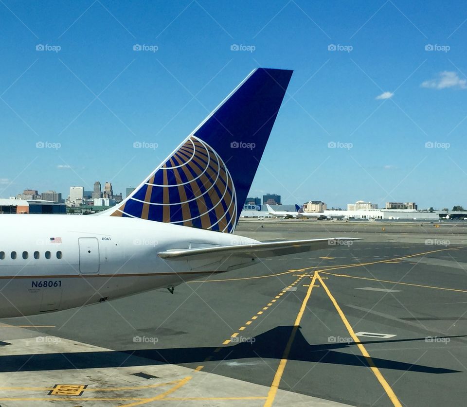 United Airlines Tail