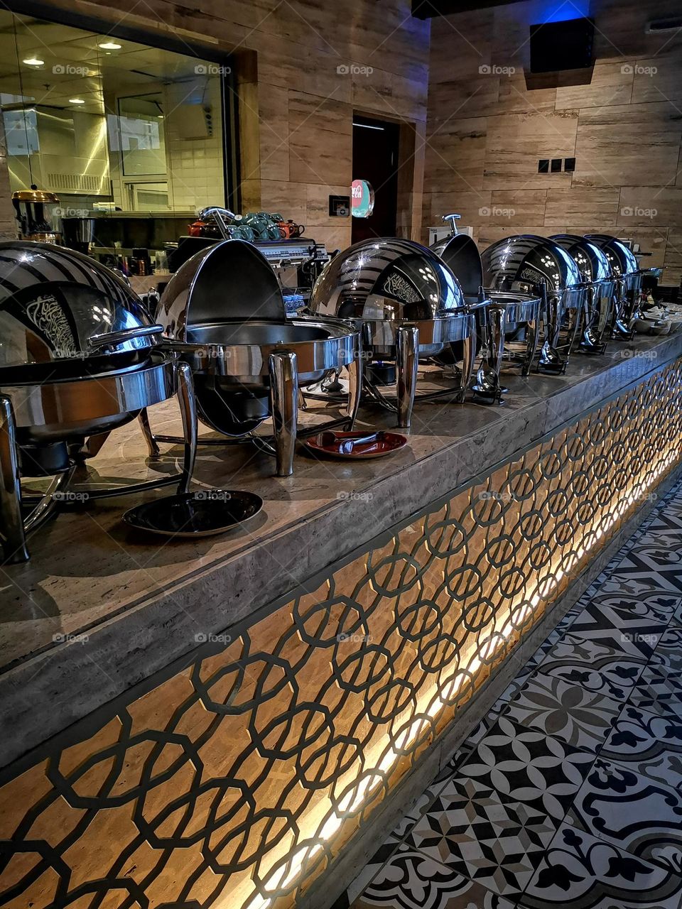 The atmosphere of the décor in the restaurants and the open buffet view