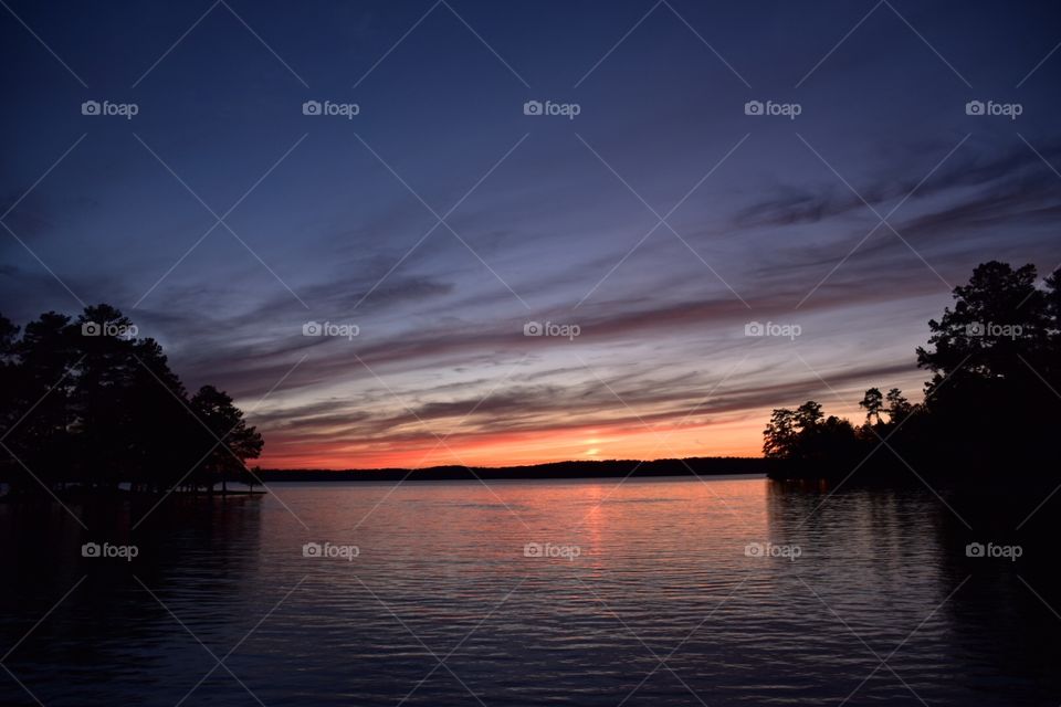 Vivid Sunset on the Lake