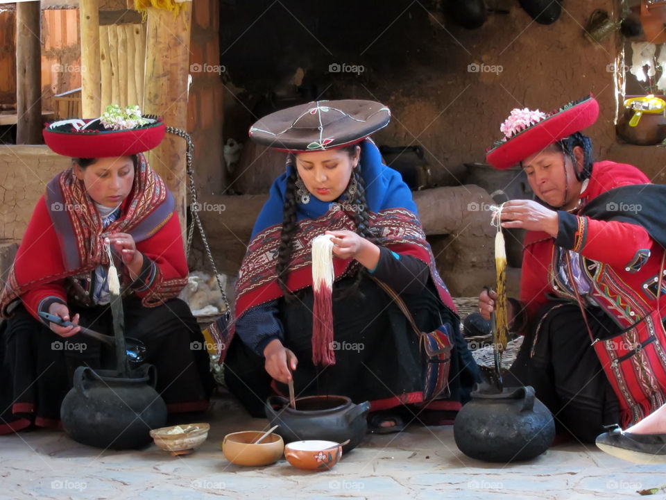 Peruvian Ladies