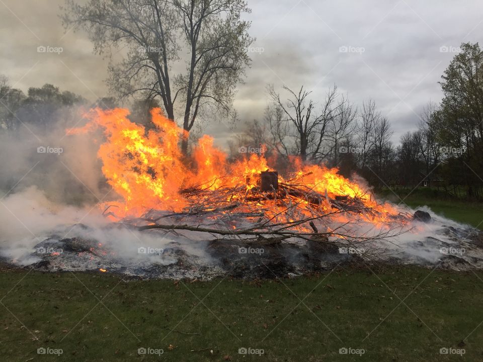 Yearly bonfire 