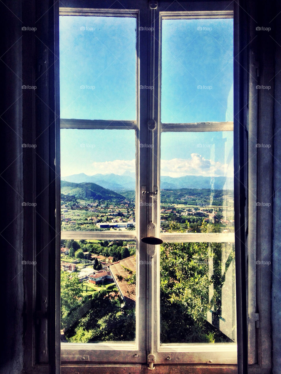 WINDOW VIEW ITALY COUNTRY SIDE