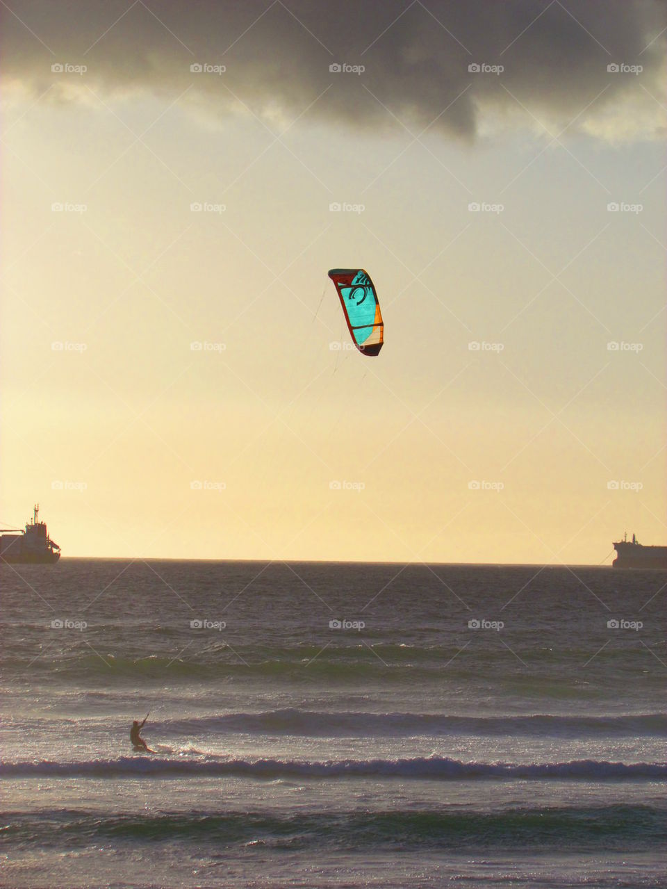 kite surfing