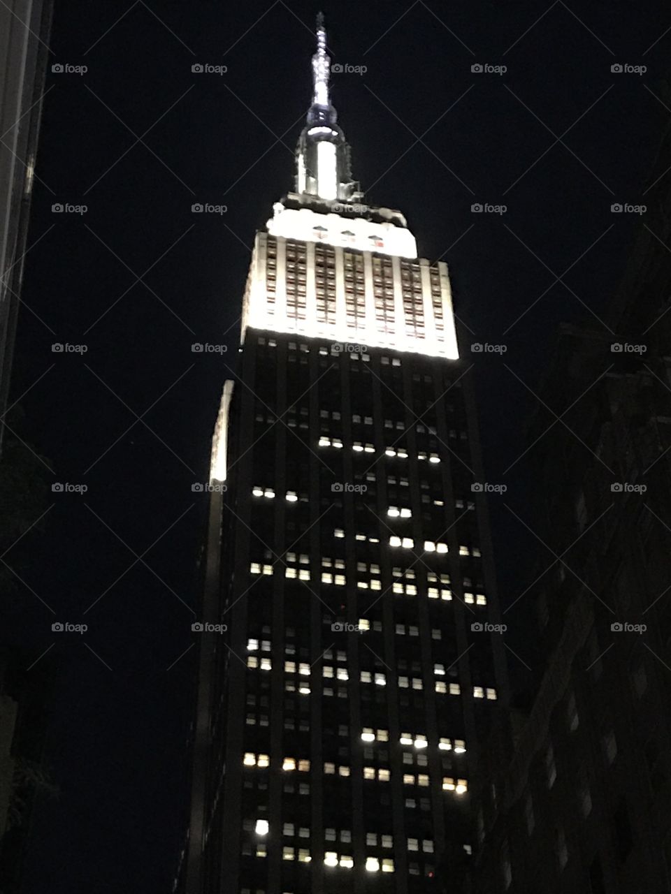 Empire State/Gotham at night