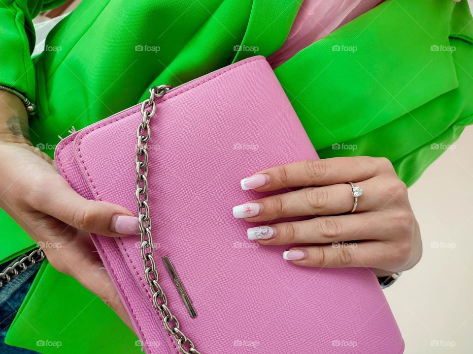 Complementary Colors, Elegant Outfit