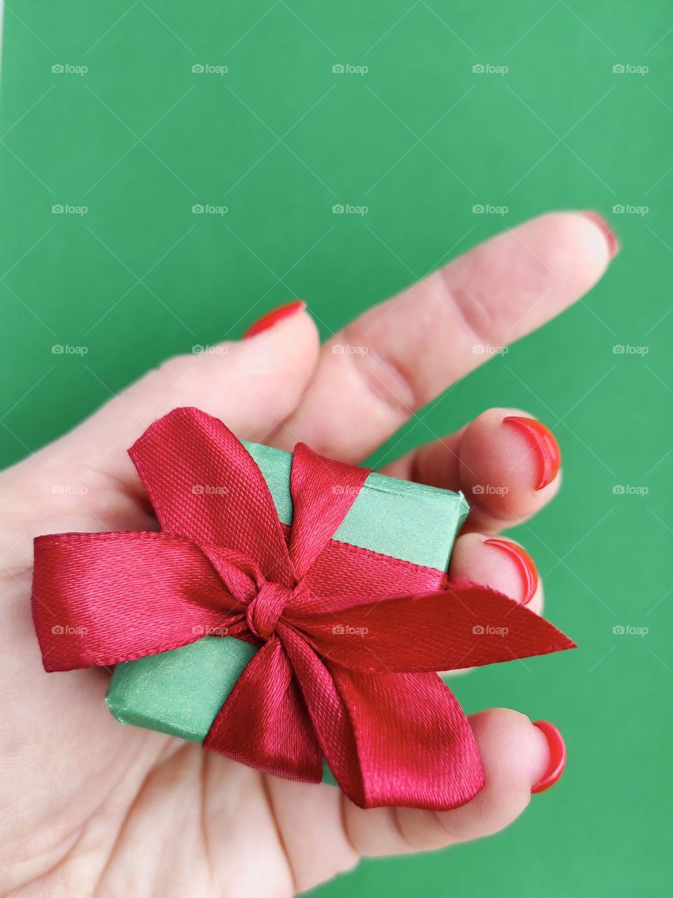 Multi-colored paints