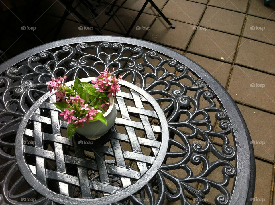 garden flower table iron by wacharapol