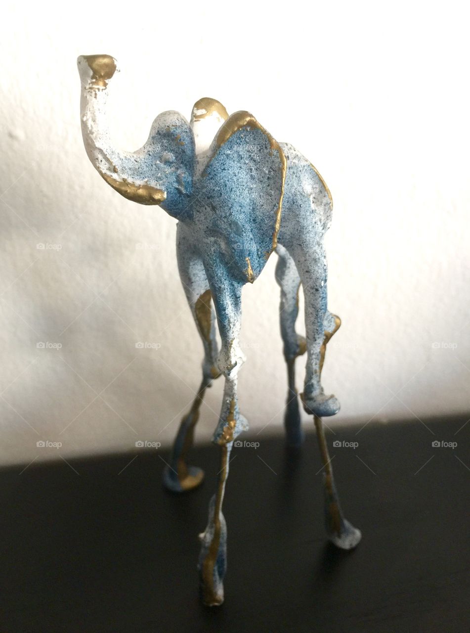 Statuette blue elephant 