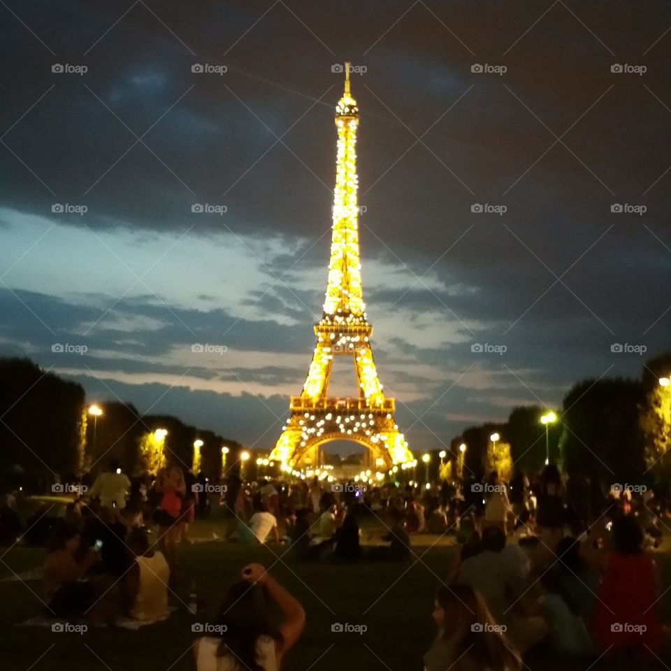 eiffel tower