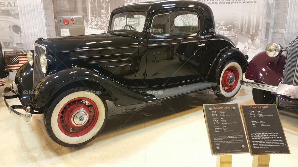 Black 1934 Chevrolet Sedan, vintage American car