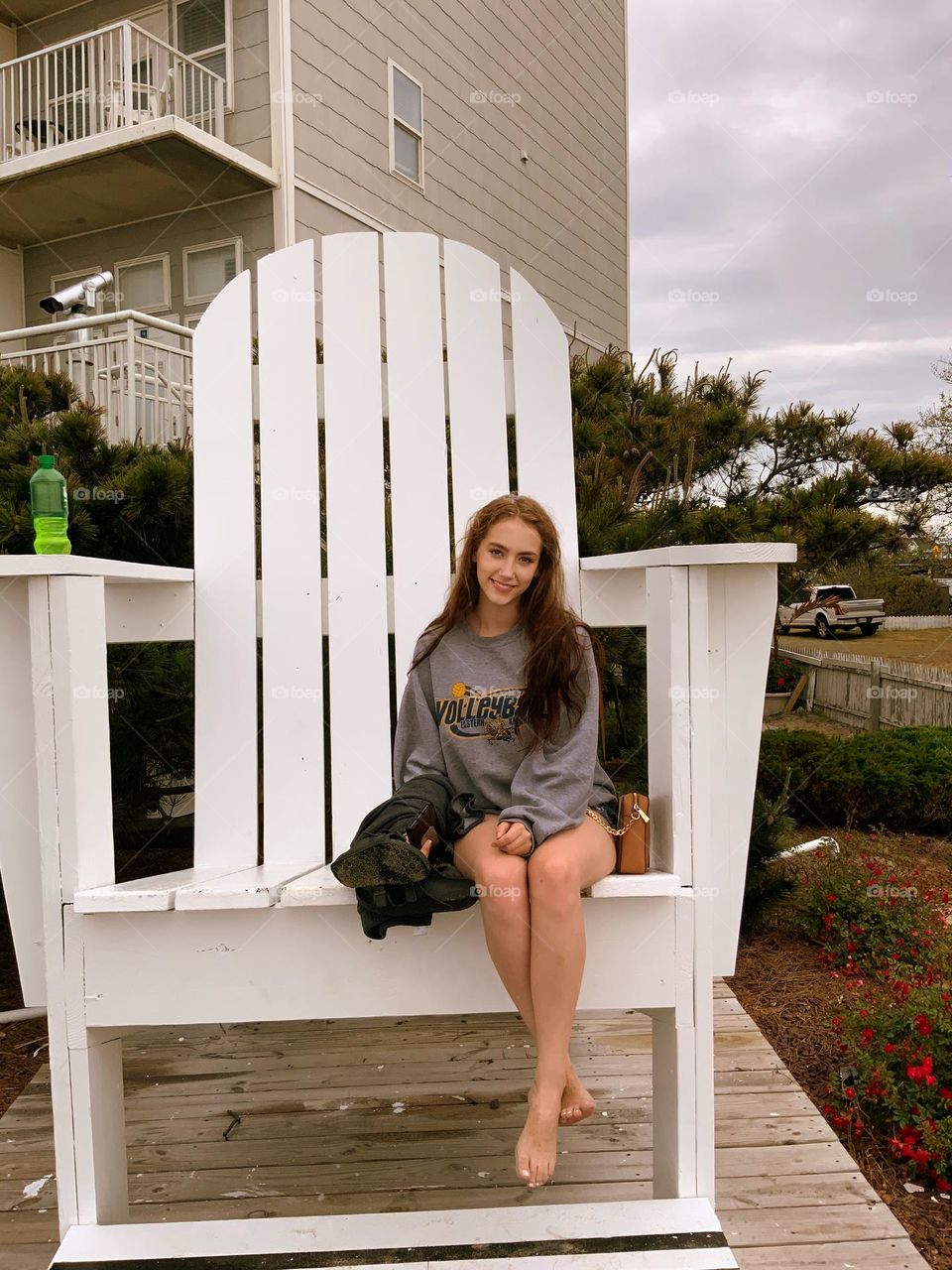 am i small or is this chair really big?