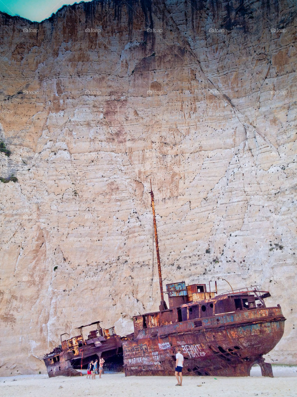 ship greece wreck zakynthos by tinto_brass