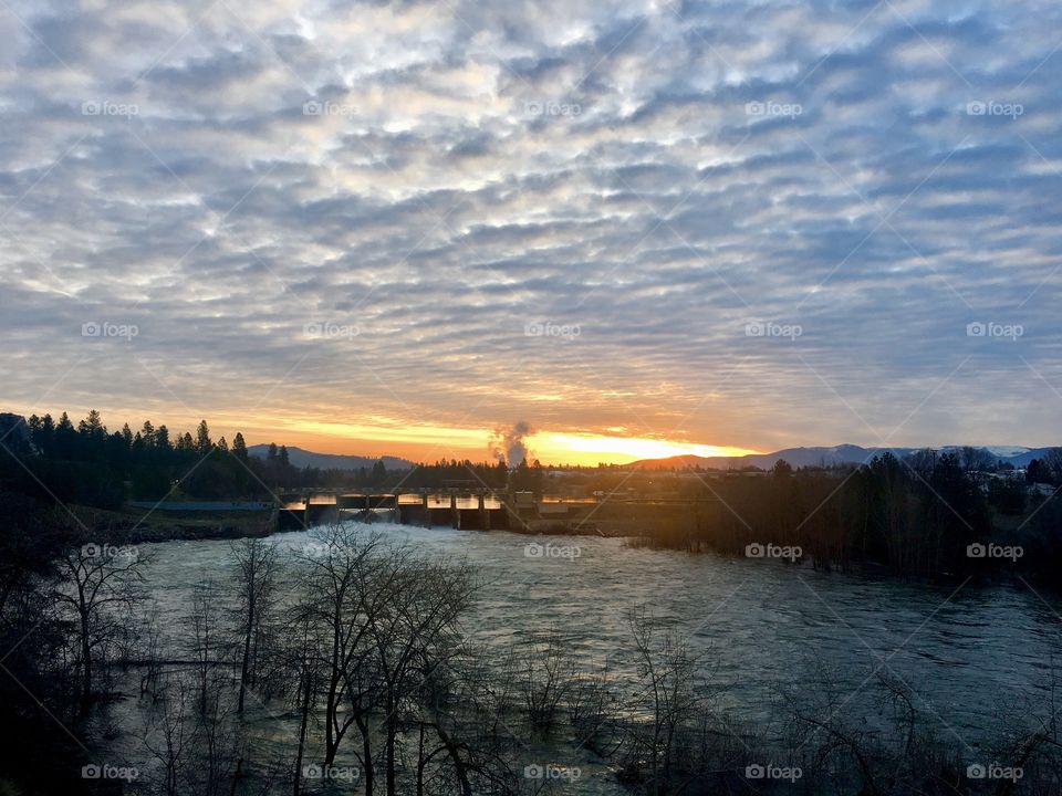 Sunrise at Spokane's Upriver Dam
