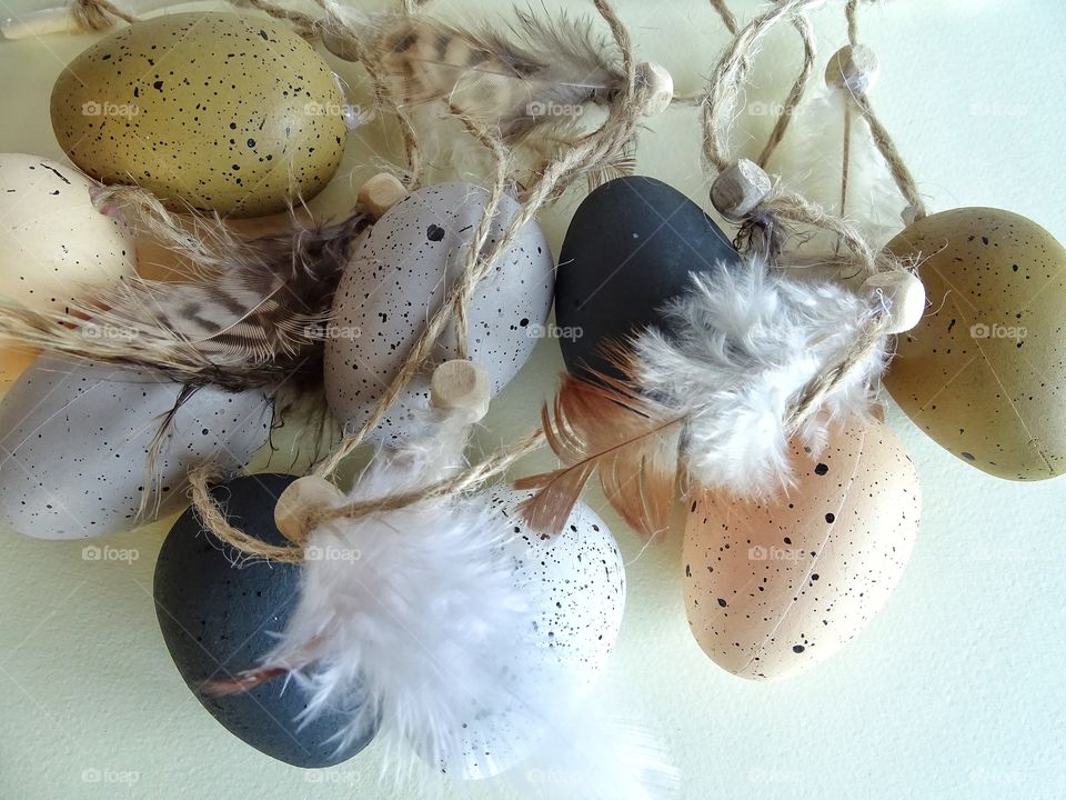 Easter eggs and feathers