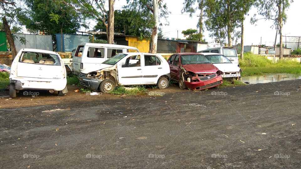 mecanic garage of all cars and vans