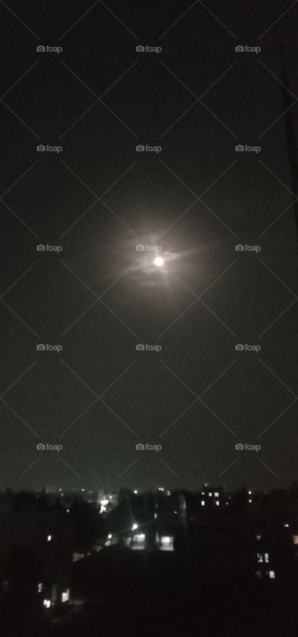 Be like moon , Brightest in the darkest night and a leader to the twinkling stars...