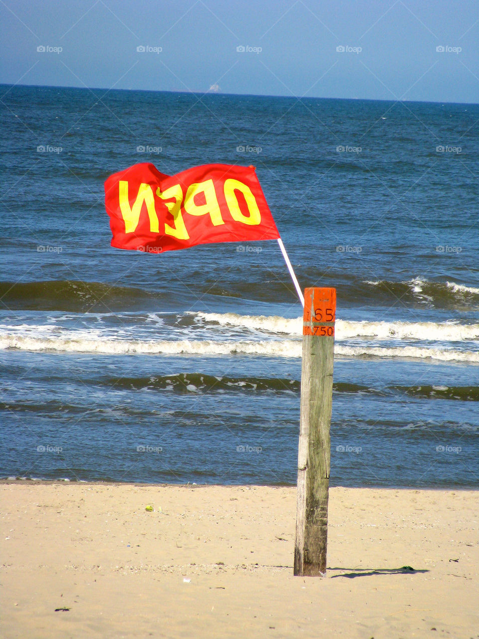 Strand bar is open