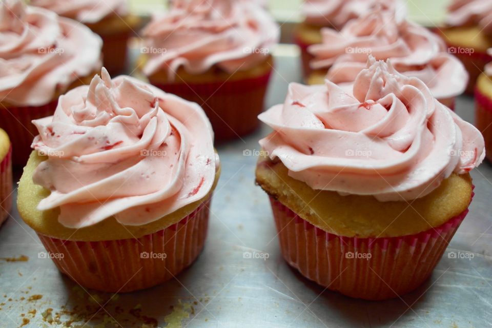 Strawberry cupcakes