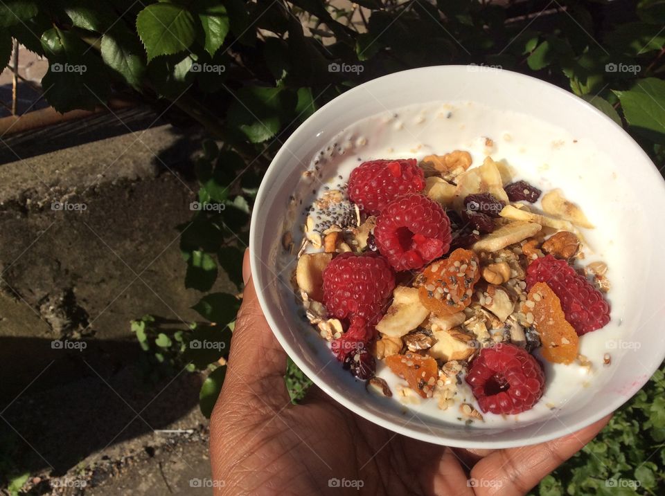 Yoghurt with fruit and seeds