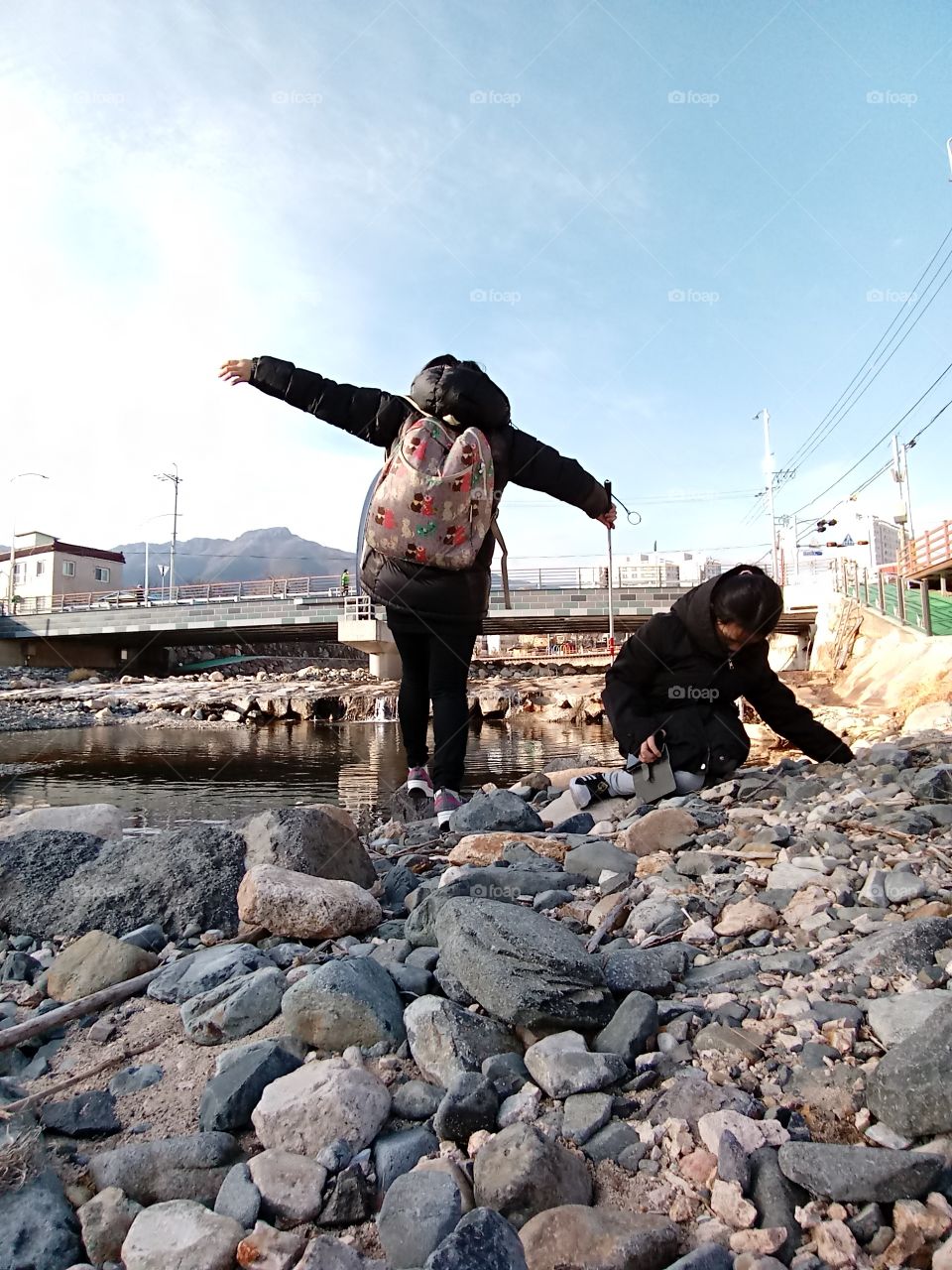 at last we arrive in this place where my girl love so much. she right away do her business without wasting a sec.