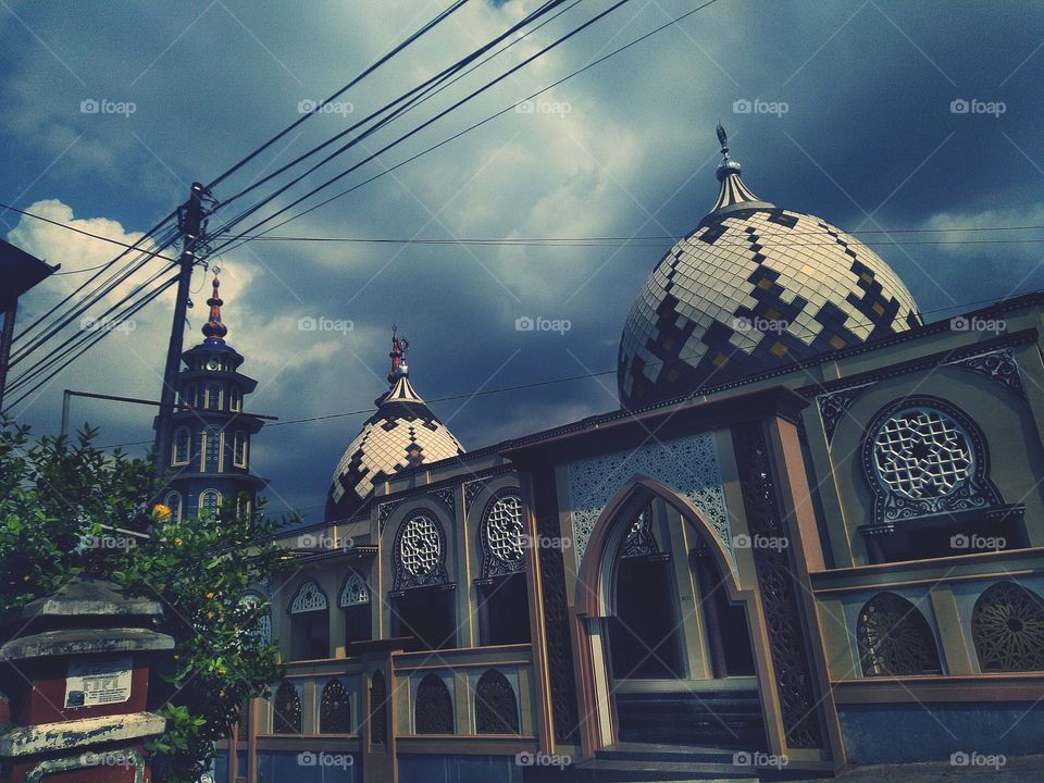 A place of worship for Muslims with elegant print colors.