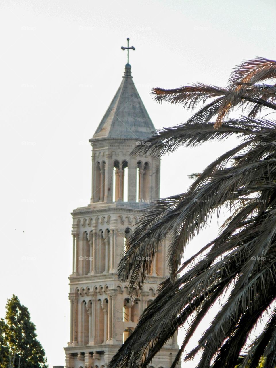 The tower of the old cathedral stands and resists time, and is one of the main attractions of the city of Split.