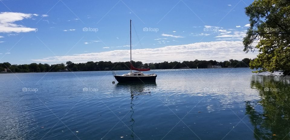 boat at the lake